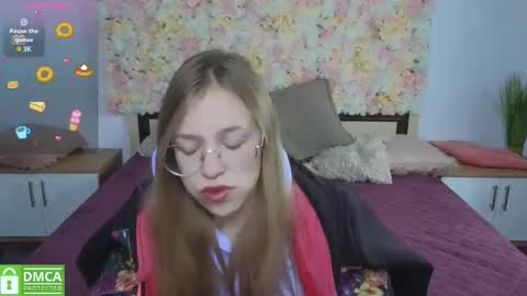 Snapshot of layriantavee chatting on October 2025 06:08:02 AM layriantavee online show from October 2025 06:08:02 AM