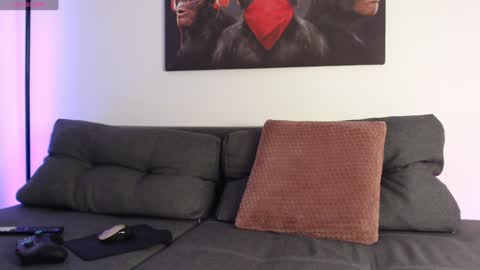 Snapshot of lazar_angels chatting on December 2024 08:07:02 AM Laz online show from December 2024 08:07:02 AM