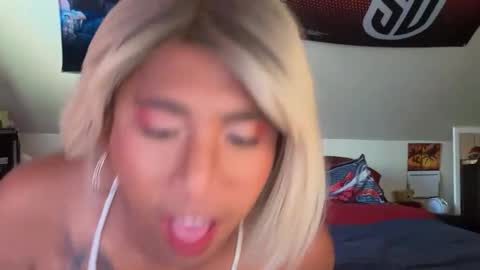 Snapshot of lbffemme chatting on September 2025 08:53:02 PM lbffemme online show from September 2025 08:53:02 PM