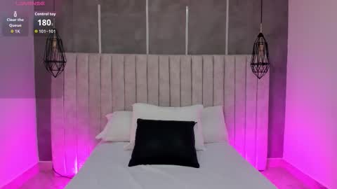 Snapshot of lea_gray chatting on October 2025 06:41:02 PM online show from October 2025 06:41:02 PM