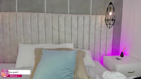 Snapshot of lea_gray chatting on November 2025 05:17:01 PM online show from November 2025 05:17:01 PM