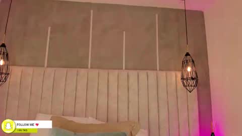 Snapshot of lea_gray chatting on December 2025 06:03:02 PM online show from December 2025 06:03:02 PM