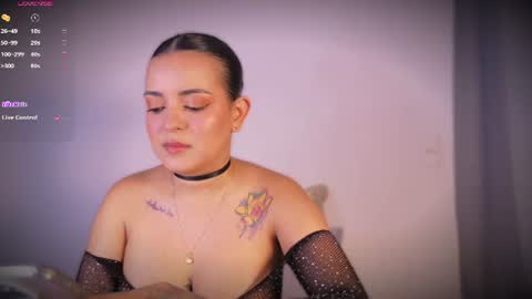 L E A   online show from July 2026 06:32:01 PM