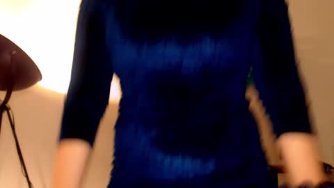 Snapshot of leadesire chatting on January 2025 07:42:01 AM LEA online show from January 2025 07:42:01 AM