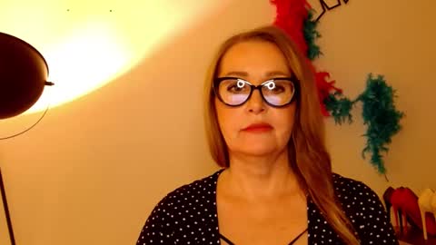 Snapshot of leadesire chatting on February 2025 03:08:01 PM LEA online show from February 2025 03:08:01 PM