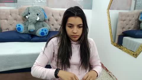 Snapshot of leah_means_ chatting on December 2024 01:11:02 PM Leah online show from December 2024 01:11:02 PM