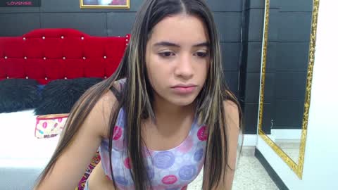 Snapshot of leah_means_ chatting on January 2025 12:36:01 PM Leah online show from January 2025 12:36:01 PM