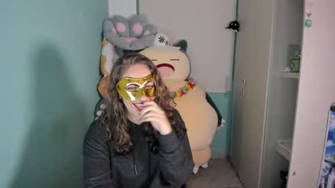 Snapshot of leah_sm chatting on February 2026 02:09:02 AM Laura online show from February 2026 02:09:02 AM