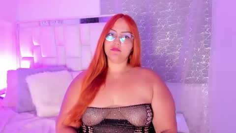 Leah  online show from October 2025 02:09:02 AM