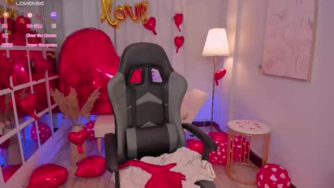 Leah Jones online show from February 2026 04:04:02 PM