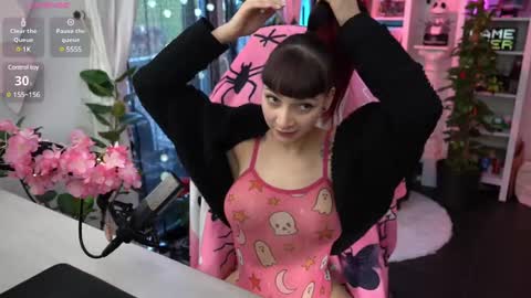 Leah online show from January 2025 07:21:01 AM