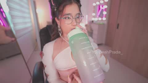 Instagram Leahprada  online show from May 2026 10:17:01 PM