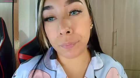 leah online show from April 2026 03:07:02 PM