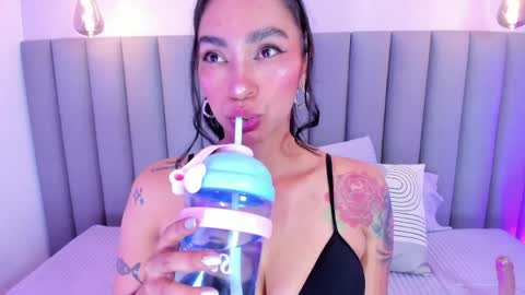 Hey Im Lea online show from May 2026 10:04:02 PM