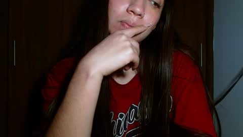 Snapshot of leanaalhub chatting on December 2024 07:41:01 AM leanaalhub online show from December 2024 07:41:01 AM