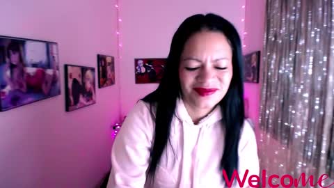 Leandra online show from December 2024 12:55:02 PM