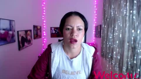 Leandra online show from February 2025 03:30:02 PM