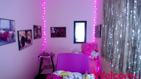 Leandra online show from February 2025 03:21:02 PM