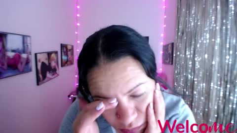 Leandra online show from February 2025 08:31:02 AM