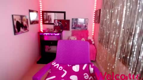 Leandra online show from March 2025 06:11:01 PM