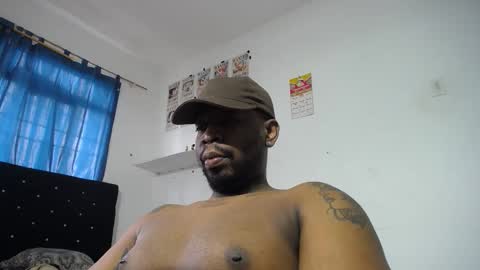 Snapshot of leandrohurtado69 chatting on May 2026 06:38:02 PM Latino hot online show from May 2026 06:38:02 PM