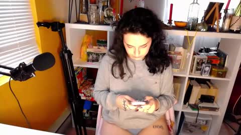 Lea Ray Pie online show from March 2025 09:40:02 PM