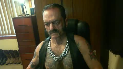 leathergreaser online show from February 2025 10:08:02 PM