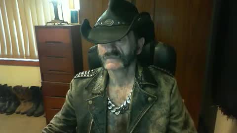 leathergreaser online show from November 2025 07:24:02 PM