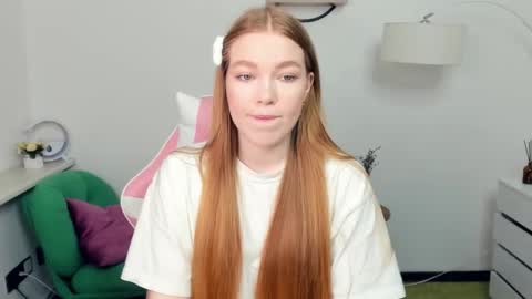 Snapshot of ledacopus chatting on November 2025 08:13:02 PM Lilly online show from November 2025 08:13:02 PM