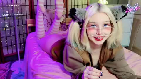 Lee ex online show from February 2026 12:26:01 AM