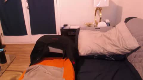 Ebony DeafGuy online show from November 2025 07:29:02 AM