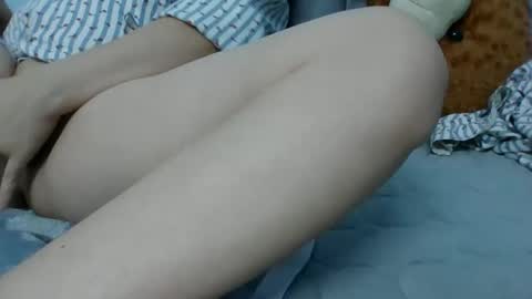 leeloveyou online show from February 2026 07:09:02 PM