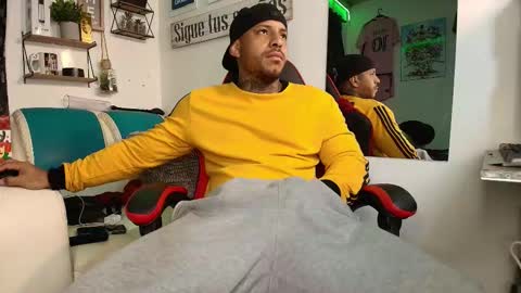 leenar_key online show from December 2025 10:57:02 AM