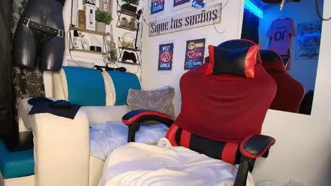 leenar_key online show from April 2026 12:50:01 PM