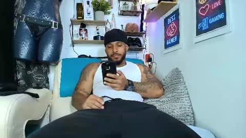 Snapshot of leenar_key chatting on June 2026 07:01:02 PM leenar_key online show from June 2026 07:01:02 PM