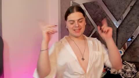 leenox online show from February 2026 11:33:01 PM