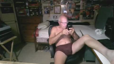 leezamm1132 online show from May 2026 02:42:02 AM