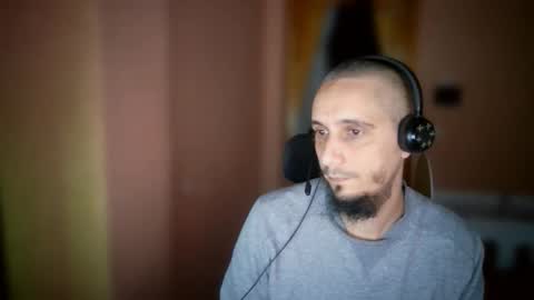 Snapshot of lefrenchiies chatting on November 2025 07:30:01 AM lefrenchiies online show from November 2025 07:30:01 AM