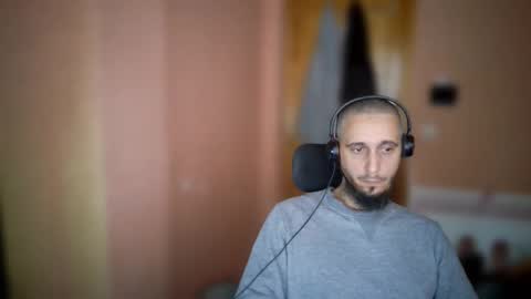 Snapshot of lefrenchiies chatting on November 2025 08:59:02 AM lefrenchiies online show from November 2025 08:59:02 AM