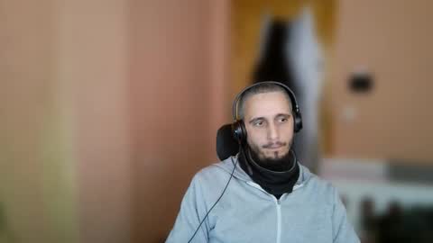 Snapshot of lefrenchiies chatting on January 2026 11:14:01 AM lefrenchiies online show from January 2026 11:14:01 AM