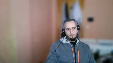 Snapshot of lefrenchiies chatting on January 2026 01:59:02 PM lefrenchiies online show from January 2026 01:59:02 PM