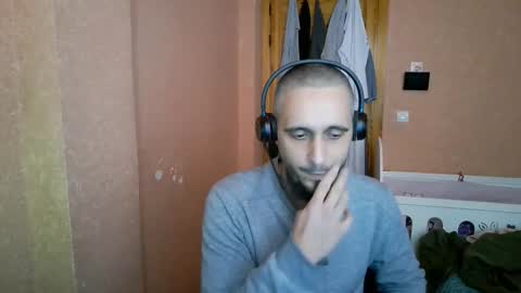 Snapshot of lefrenchiies chatting on February 2026 02:37:02 PM lefrenchiies online show from February 2026 02:37:02 PM