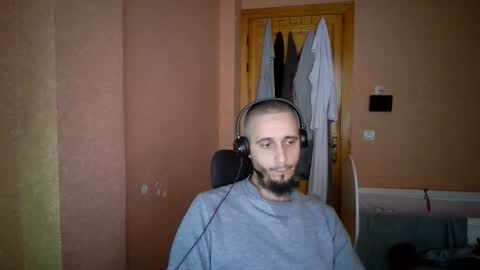 Snapshot of lefrenchiies chatting on February 2026 08:24:02 AM lefrenchiies online show from February 2026 08:24:02 AM