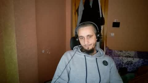 Snapshot of lefrenchiies chatting on February 2026 09:02:02 AM lefrenchiies online show from February 2026 09:02:02 AM