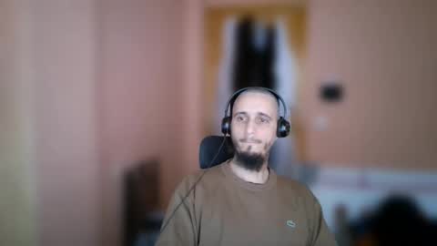 Snapshot of lefrenchiies chatting on February 2026 09:27:02 AM lefrenchiies online show from February 2026 09:27:02 AM