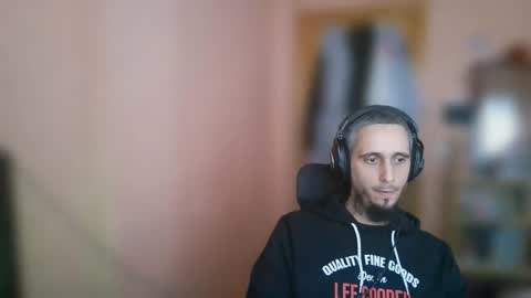 Snapshot of lefrenchiies chatting on April 2026 03:39:02 PM lefrenchiies online show from April 2026 03:39:02 PM