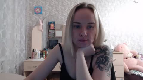 leggywily25 online show from March 2025 06:33:01 PM