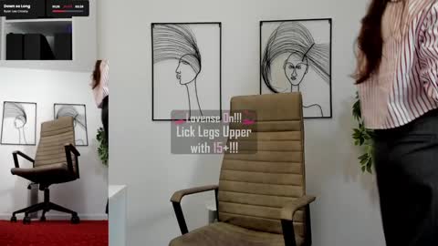 Elle  online show from January 2025 12:41:01 PM