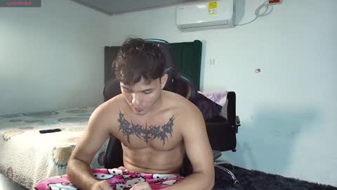  Lei  online show from February 2025 01:37:01 AM