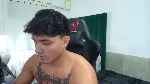  Lei  online show from October 2025 09:14:02 PM